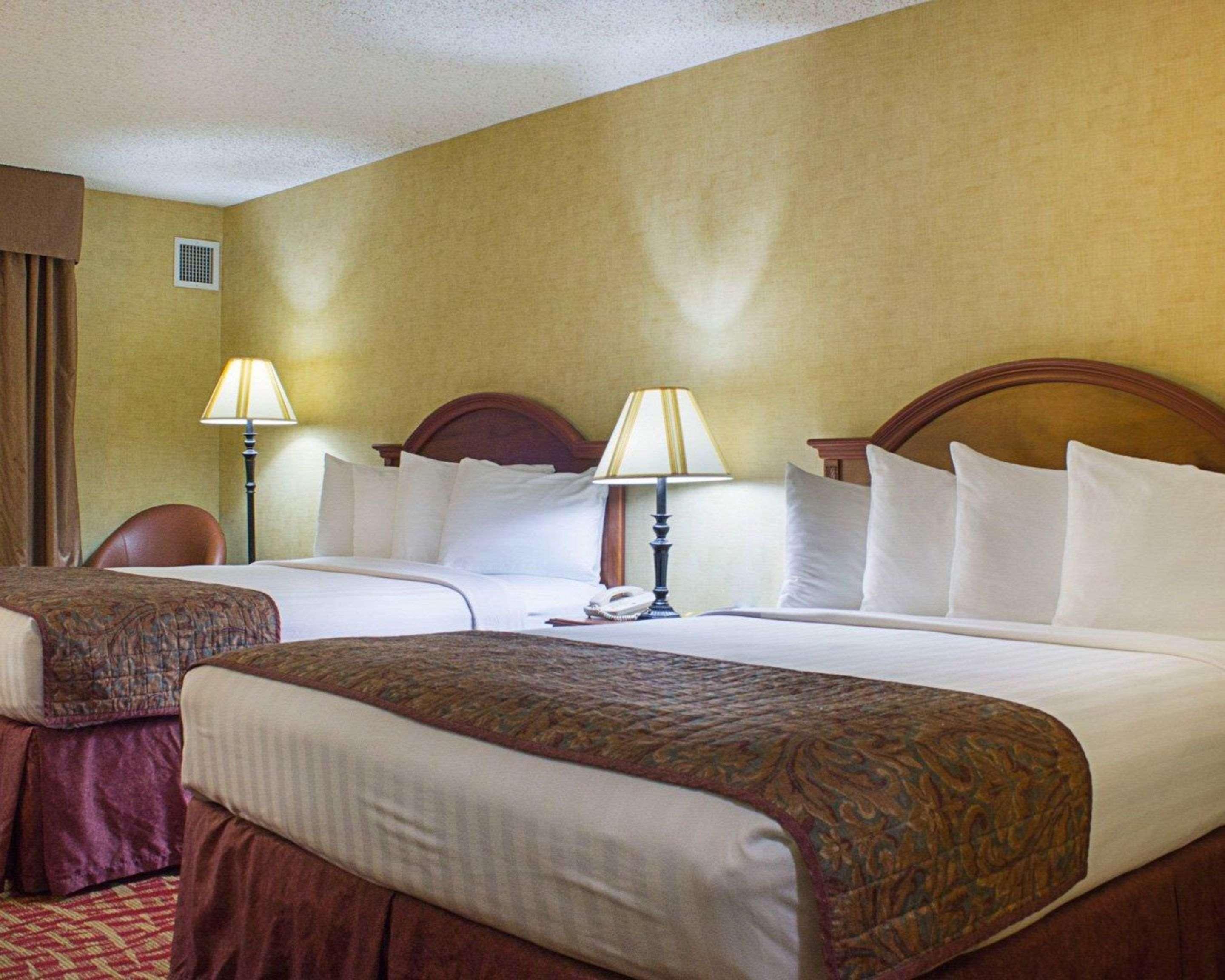 Rodeway Inn Columbia Mall Loop Grand Forks Esterno foto