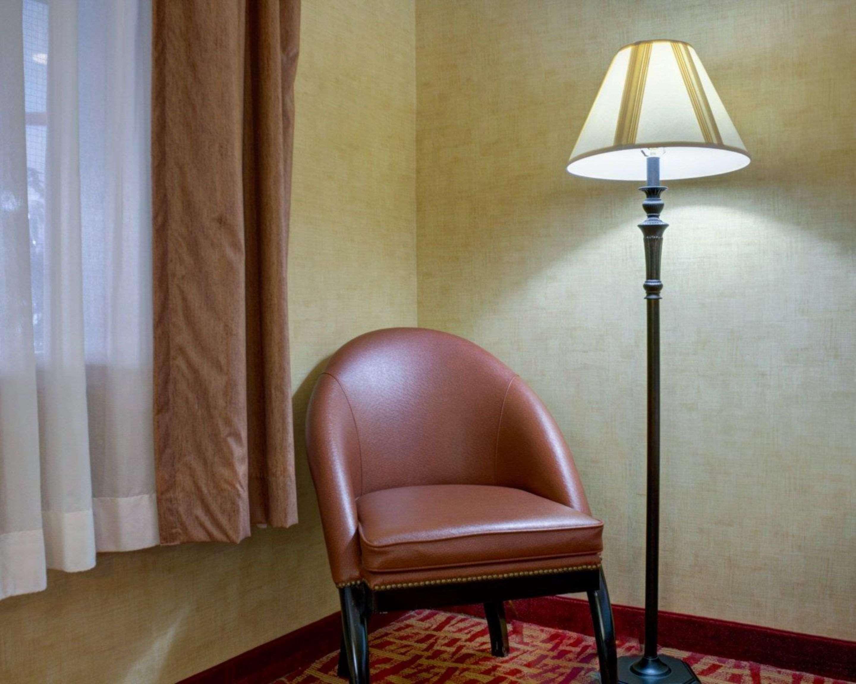 Rodeway Inn Columbia Mall Loop Grand Forks Esterno foto