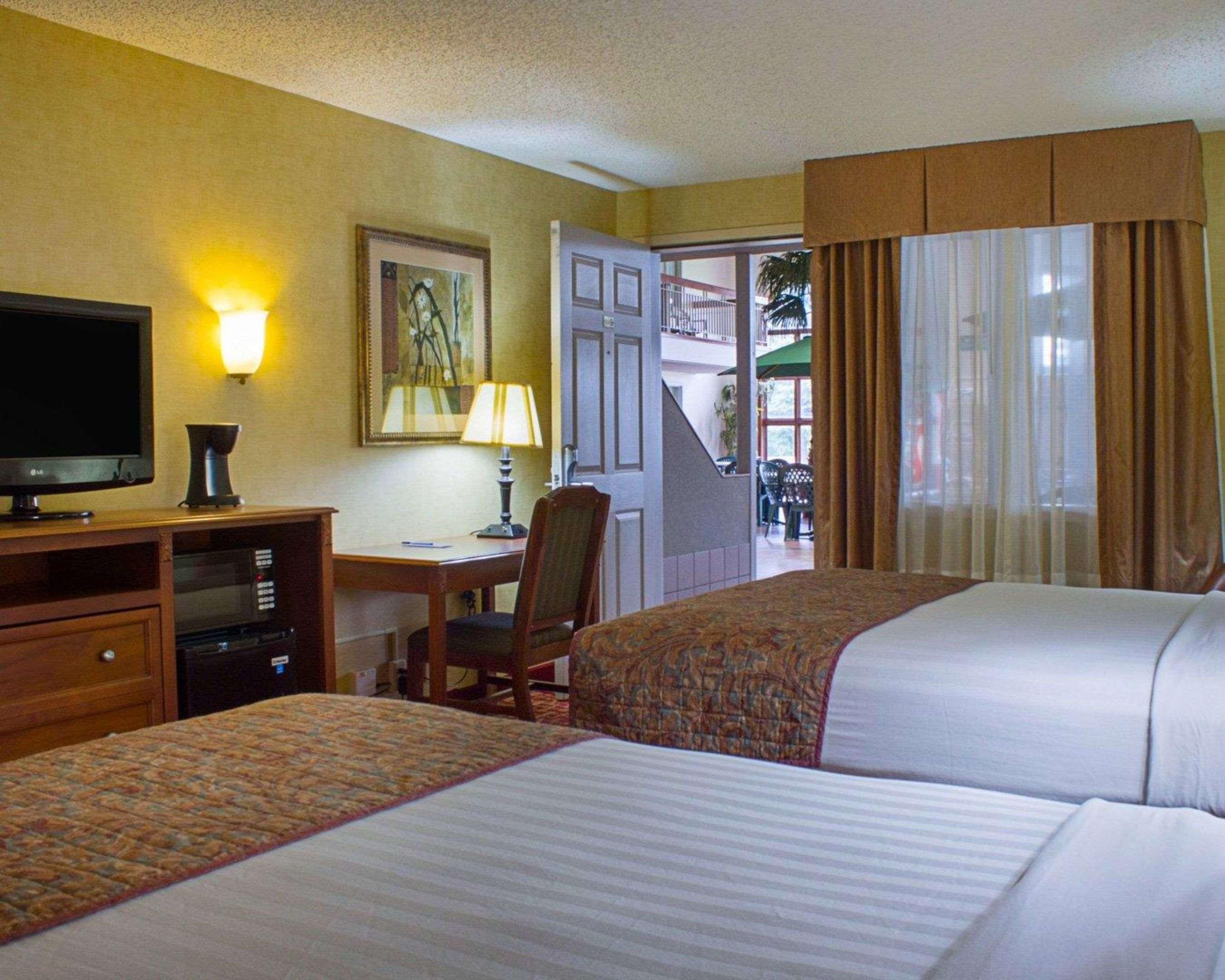 Rodeway Inn Columbia Mall Loop Grand Forks Esterno foto