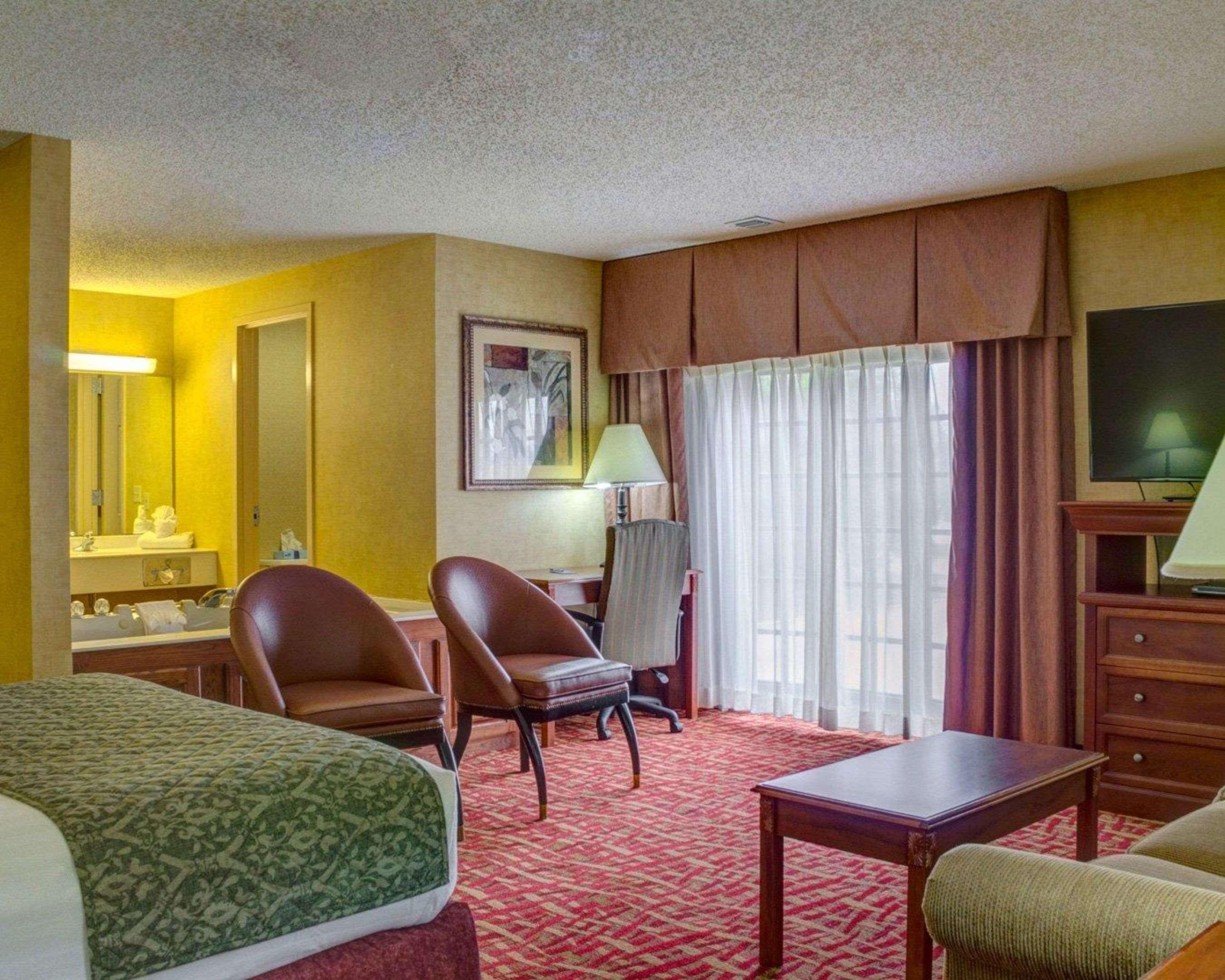 Rodeway Inn Columbia Mall Loop Grand Forks Esterno foto