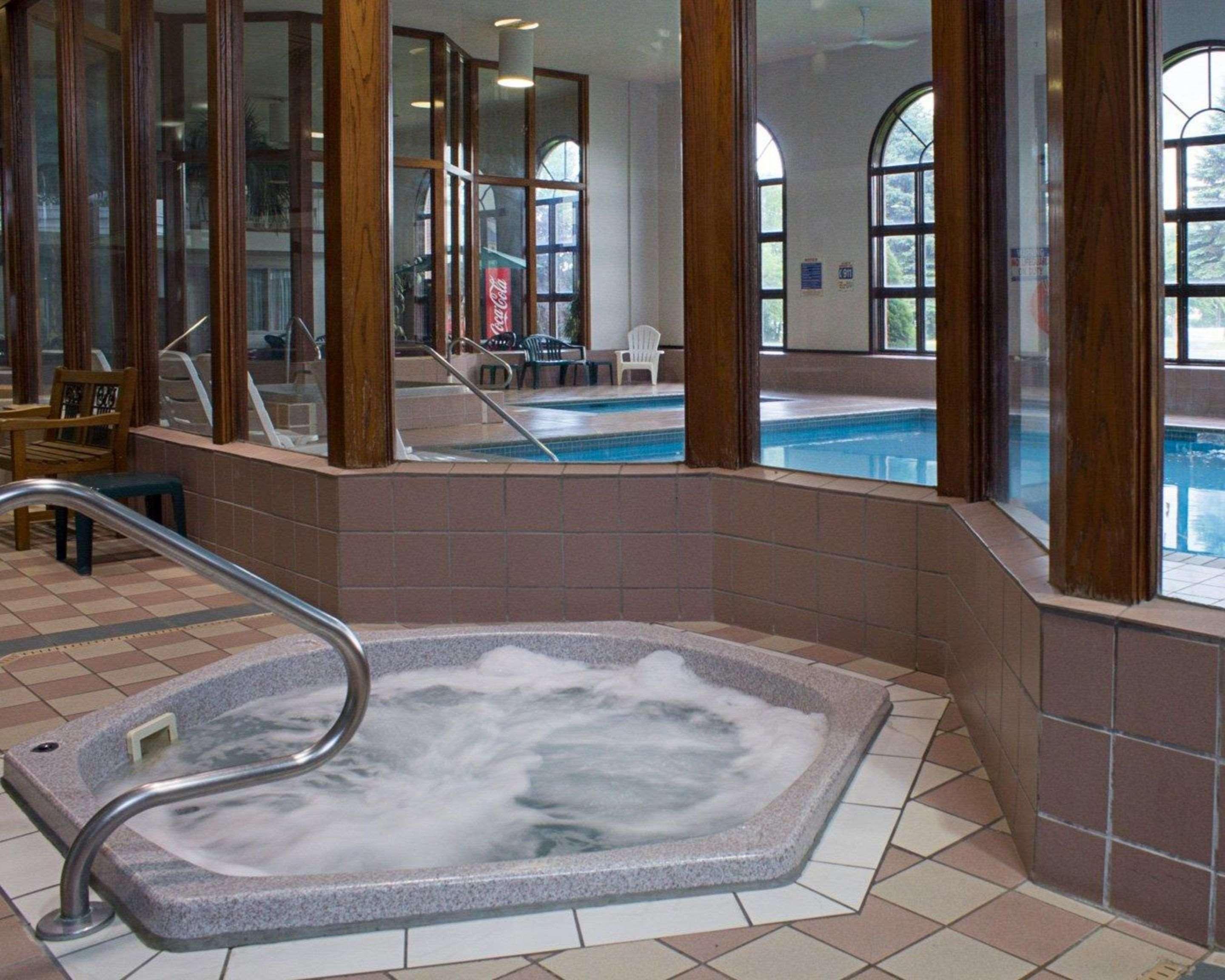 Rodeway Inn Columbia Mall Loop Grand Forks Esterno foto