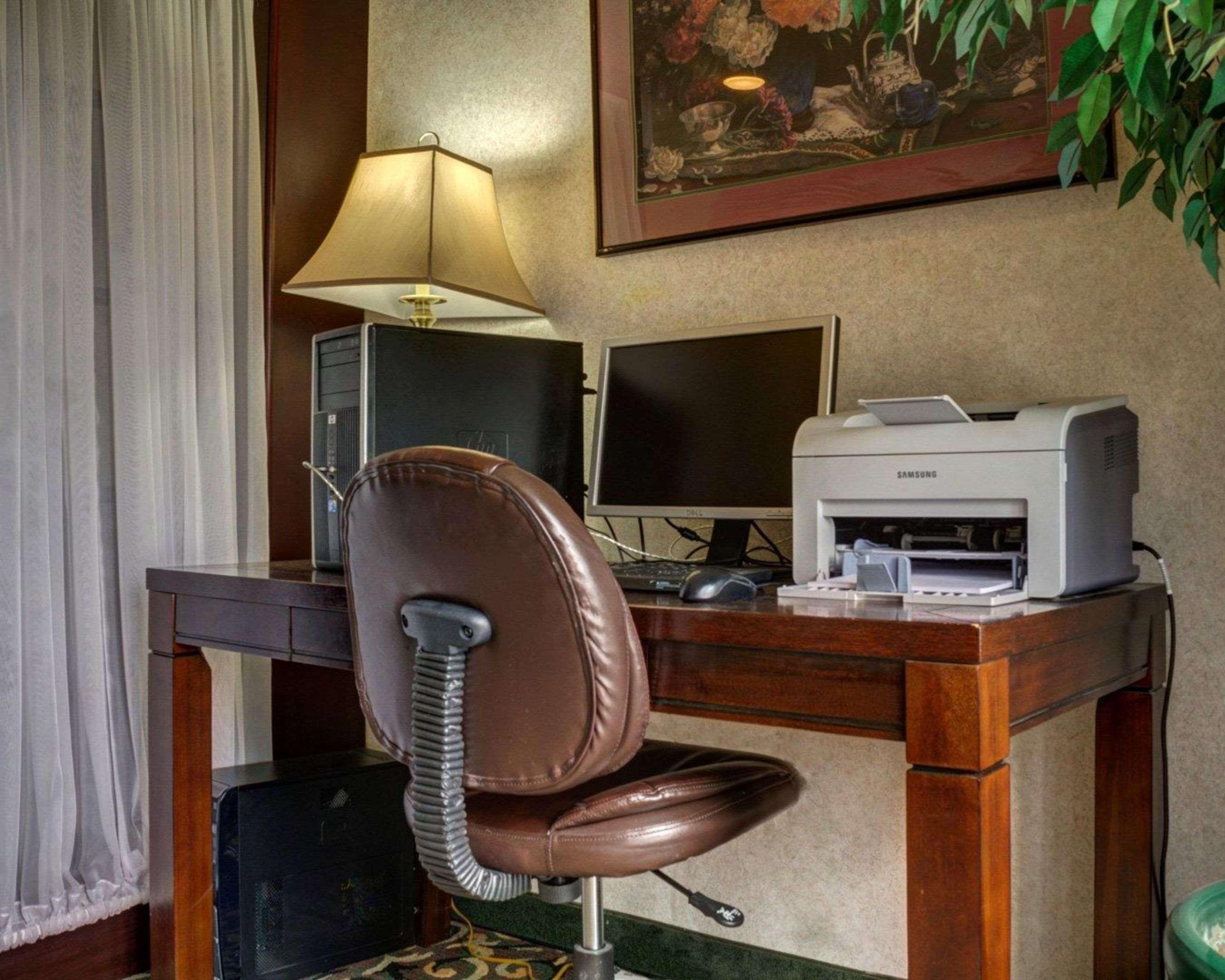Rodeway Inn Columbia Mall Loop Grand Forks Esterno foto
