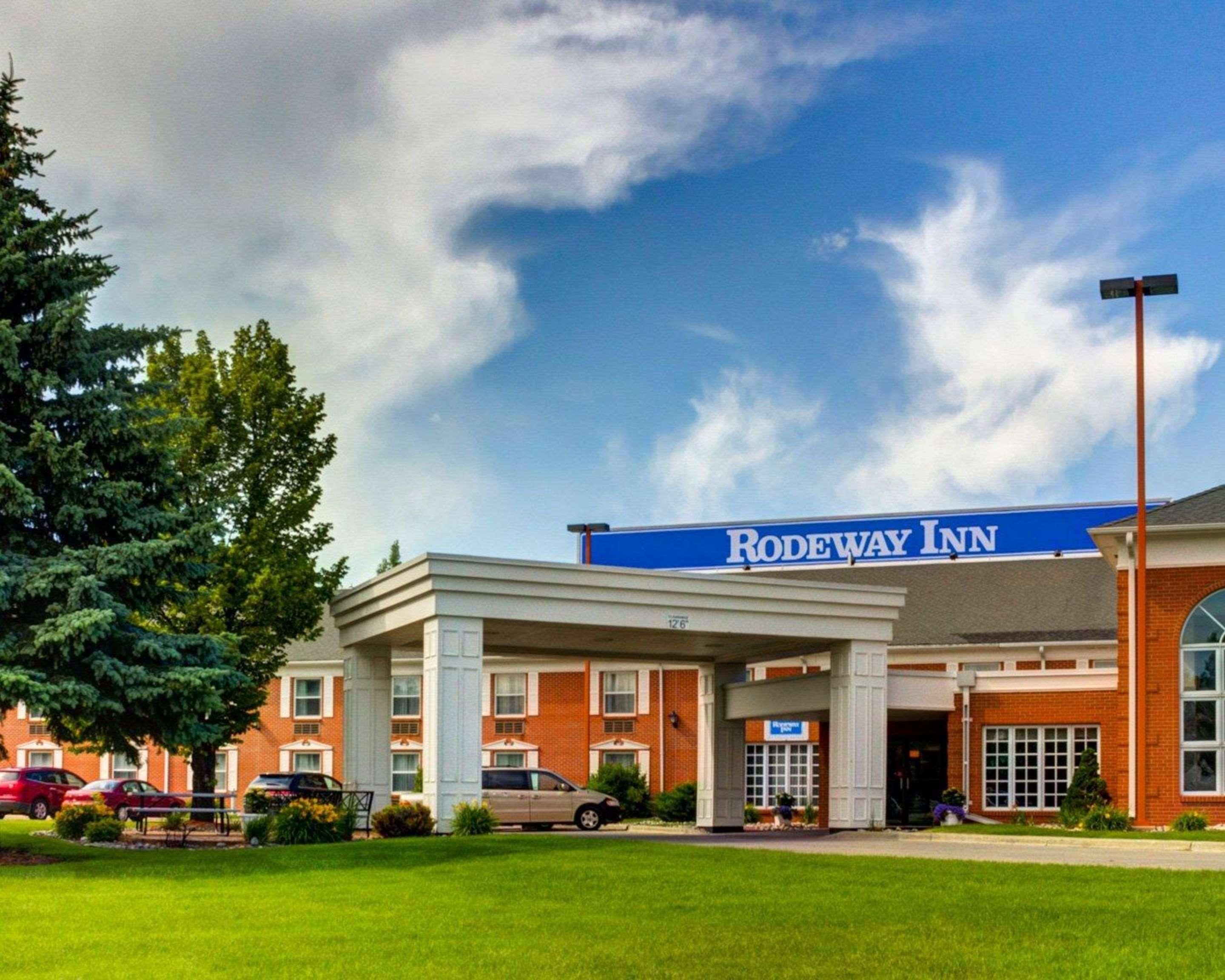 Rodeway Inn Columbia Mall Loop Grand Forks Esterno foto