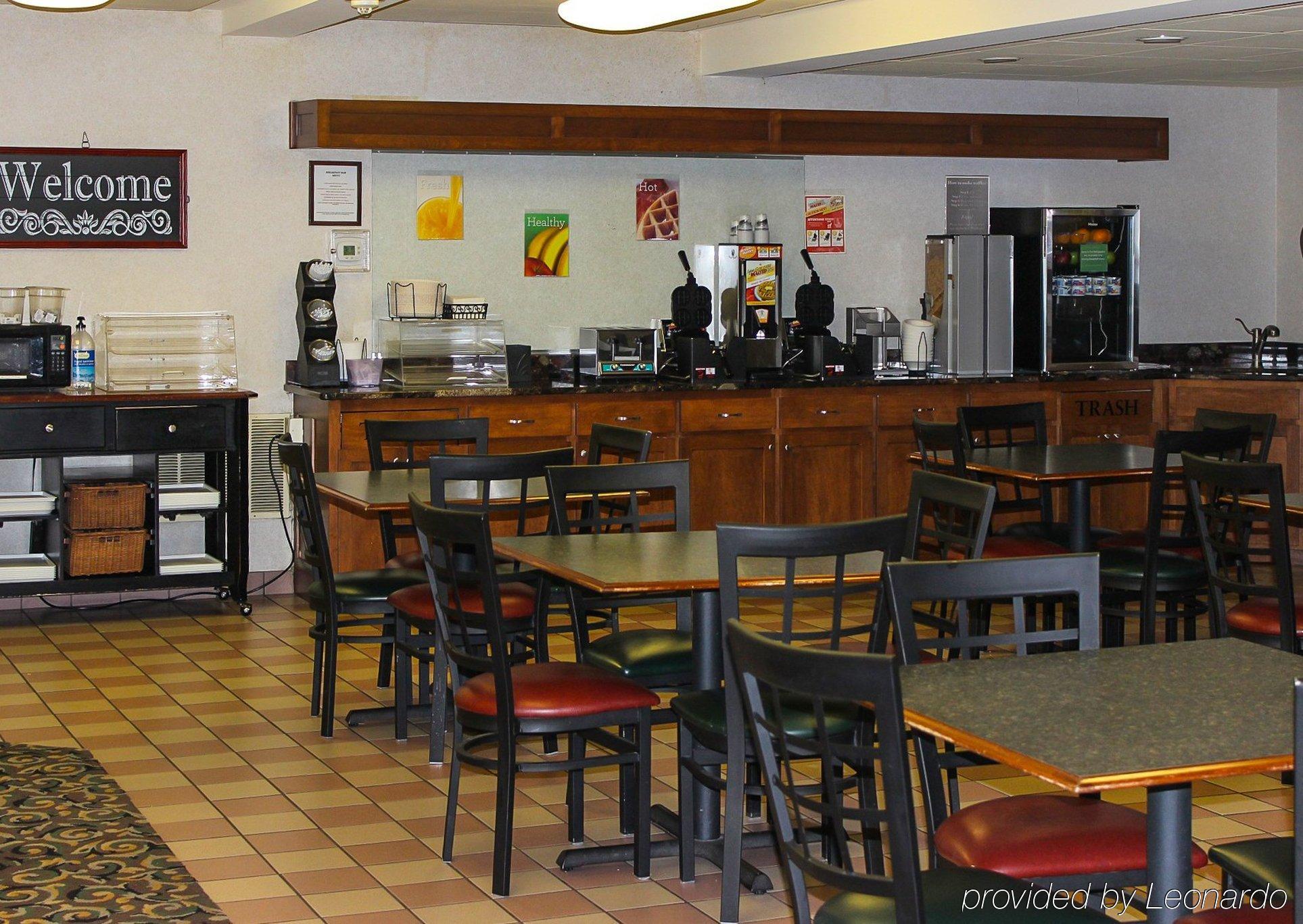 Rodeway Inn Columbia Mall Loop Grand Forks Esterno foto