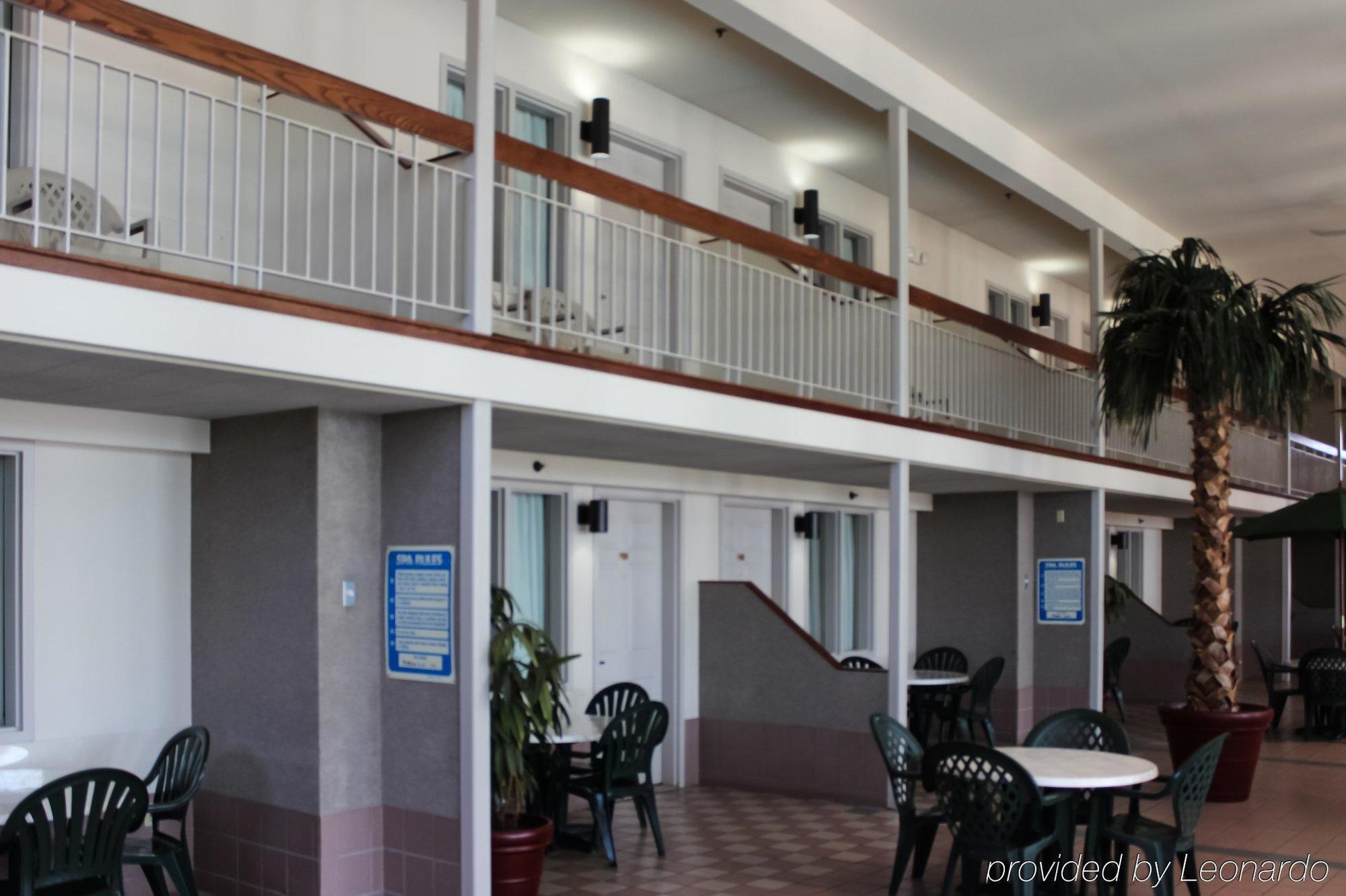 Rodeway Inn Columbia Mall Loop Grand Forks Esterno foto